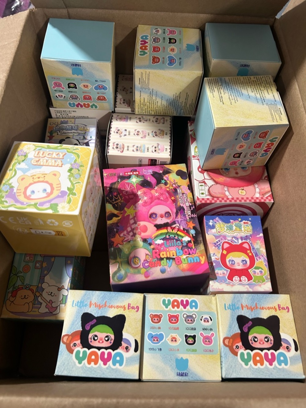 18 blind boxes